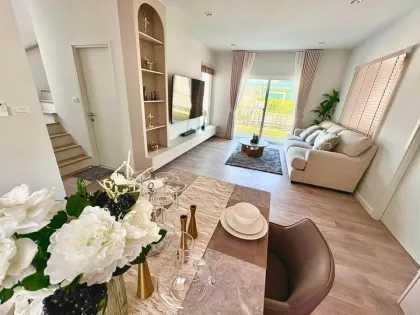 Villa familiar moderna de 3 dormitorios en Saransiri Retreat, Koh Kaew