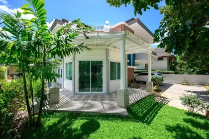 Maison à louer : 4 chambres, 3 salles de bain à Chalong, Phuket