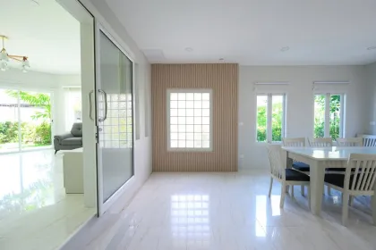 Maison à louer : 4 chambres, 3 salles de bain à Chalong, Phuket