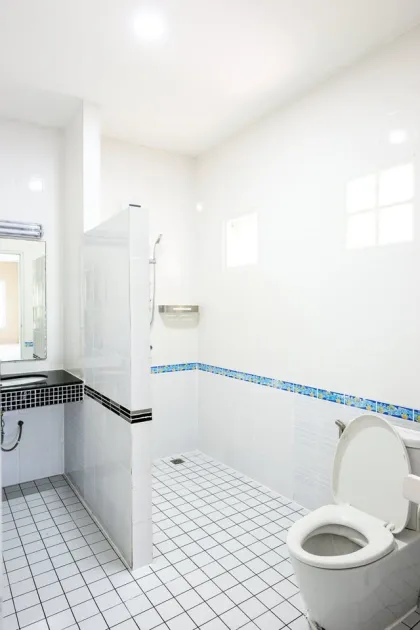 Maison à louer : 4 chambres, 3 salles de bain à Chalong, Phuket
