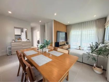 Luxusvilla mit 4 Schlafzimmern zur Miete in Anasiri, Pa Klok