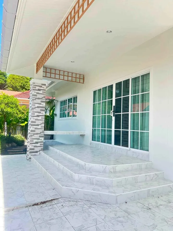 Moderne 3-Zimmer-Villa zur Miete in Neramit 1 Village, Talang