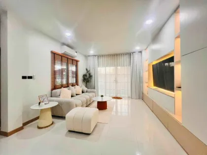 Moderne 3-Zimmer-Villa zur Miete in Neramit 1 Village, Talang