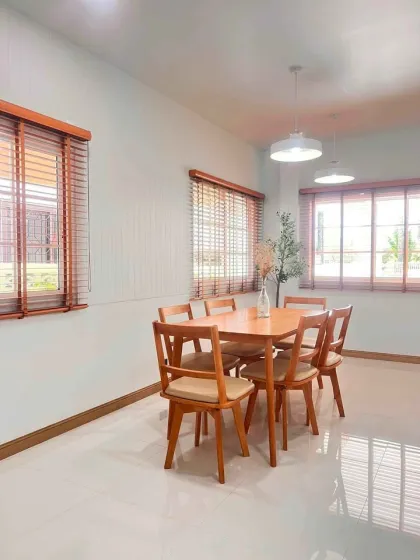 Moderne 3-Zimmer-Villa zur Miete in Neramit 1 Village, Talang