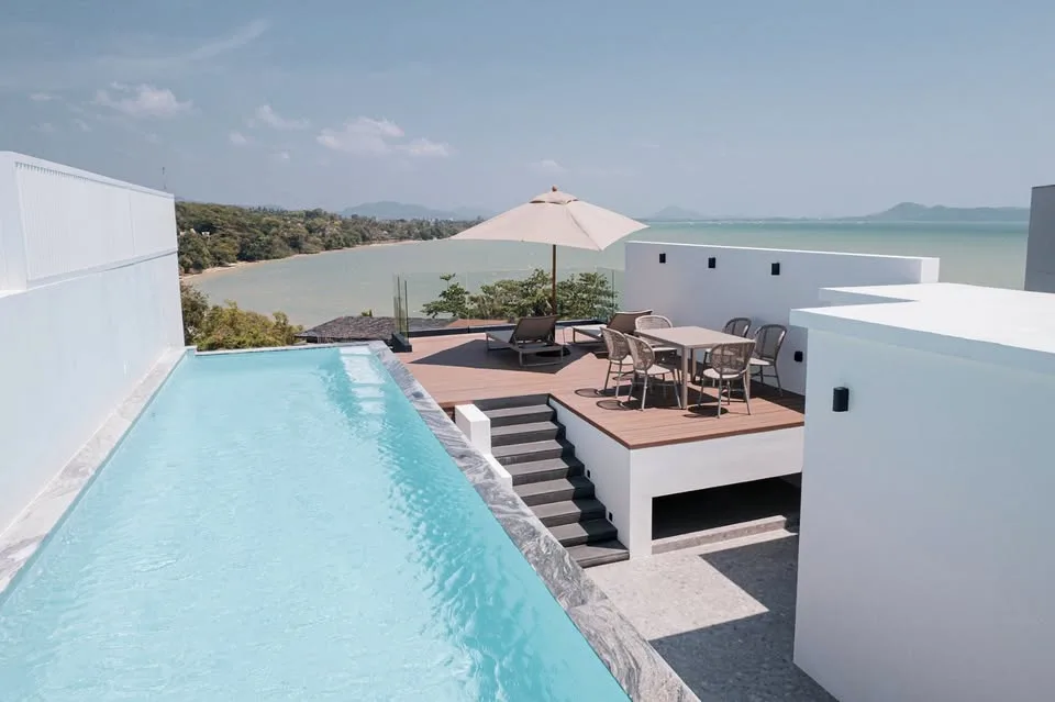 Villa de Luxe avec Piscine et Vue sur Mer à Louer à Rawai, Phuket