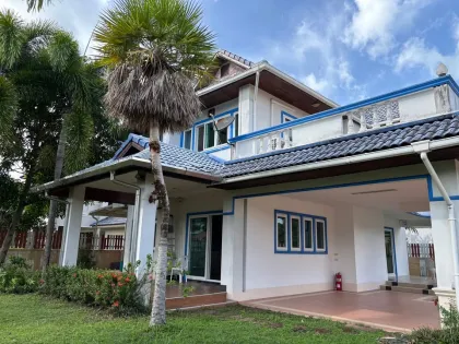 Villa spacieuse de 3 chambres à louer à Sapam Village, Koh Kaew