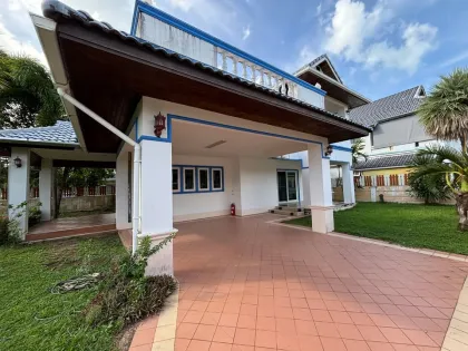 Villa spacieuse de 3 chambres à louer à Sapam Village, Koh Kaew