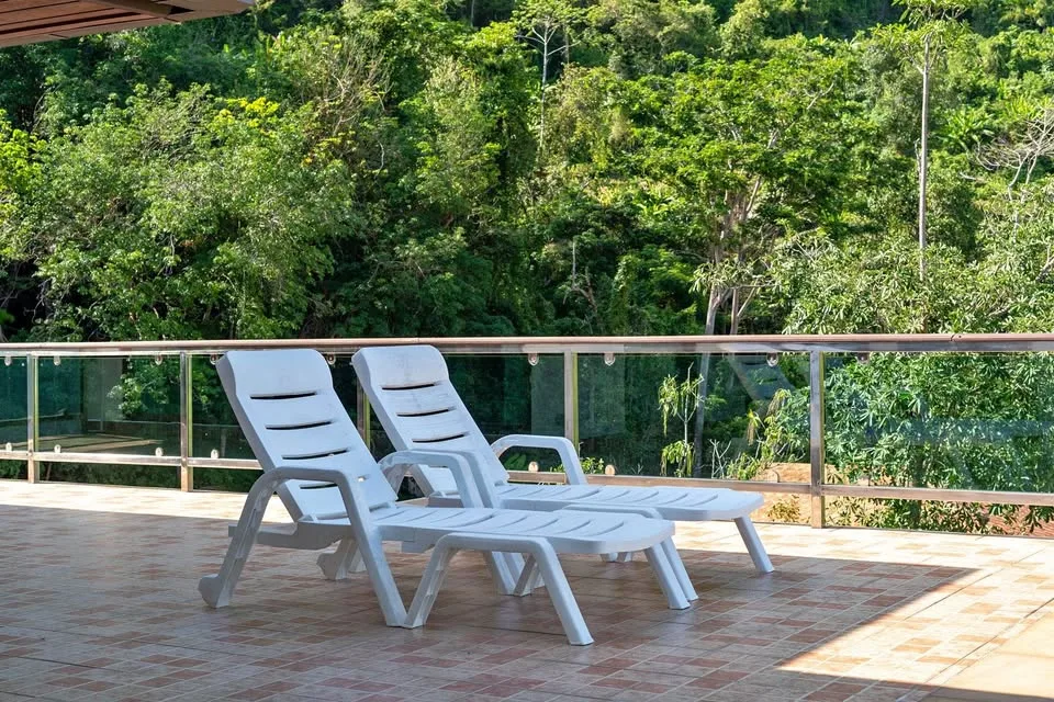 Stunning 5-Bedroom Seaview Pool Villa in Chalong
