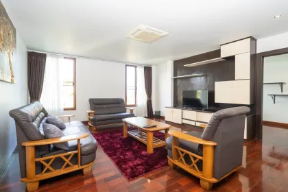 Stunning 5-Bedroom Seaview Pool Villa in Chalong