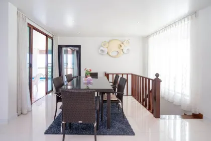 Stunning 5-Bedroom Seaview Pool Villa in Chalong
