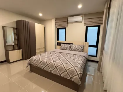 Neu 4-Zimmer-Villa mit 3 Bädern zur Miete in Bangjo Baanphon, Thalang