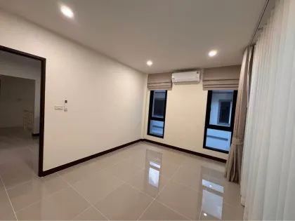 Neu 4-Zimmer-Villa mit 3 Bädern zur Miete in Bangjo Baanphon, Thalang