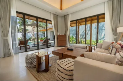 Villa de lujo con piscina en alquiler en Anchan Tropicana, Cherng Talay, Phuket