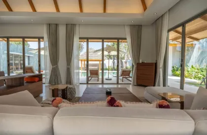 Villa de lujo con piscina en alquiler en Anchan Tropicana, Cherng Talay, Phuket