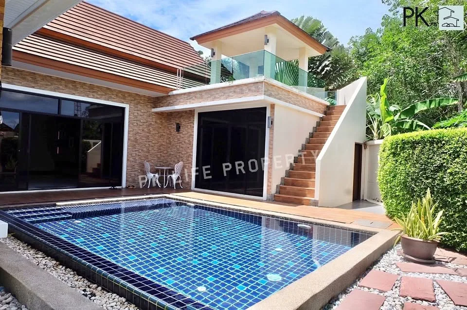 Villa con piscina de 3 habitaciones en alquiler en Thalang