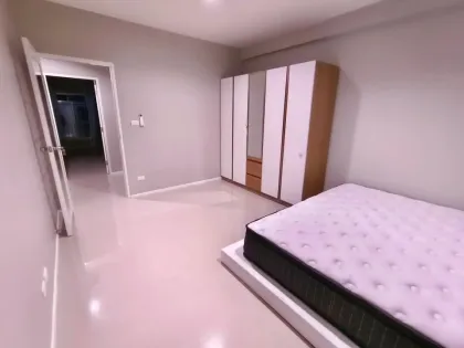 Casa en esquina de 2 habitaciones en alquiler en Phuket Town - 34,000 THB/mes