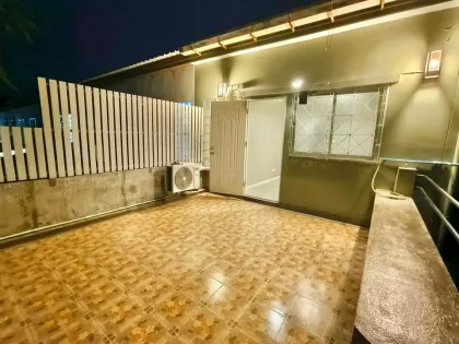 Casa en esquina de 2 habitaciones en alquiler en Phuket Town - 34,000 THB/mes