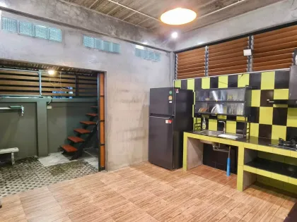 Casa en esquina de 2 habitaciones en alquiler en Phuket Town - 34,000 THB/mes