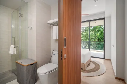 Condo Deluxe de 3 Habitaciones en Laguna Beach Residences Reef