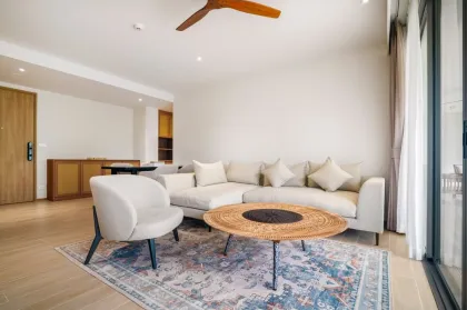 Condo Deluxe de 3 Habitaciones en Laguna Beach Residences Reef