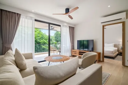 Condo Deluxe de 3 Habitaciones en Laguna Beach Residences Reef
