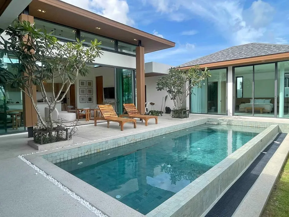 Luxury Private Pool Villa with 4 Bedrooms and 5 Bathrooms in Talang