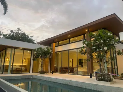 Luxury Private Pool Villa with 4 Bedrooms and 5 Bathrooms in Talang