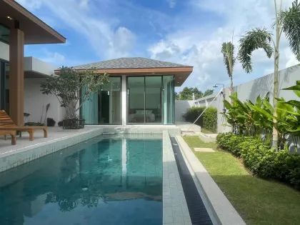 Luxury Private Pool Villa with 4 Bedrooms and 5 Bathrooms in Talang