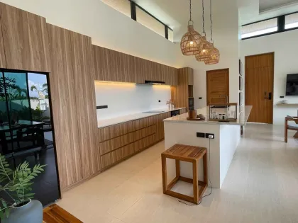 Luxury Private Pool Villa with 4 Bedrooms and 5 Bathrooms in Talang