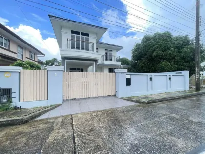4-Bedroom Family Home with 3 Baths in Secure Chalong Community