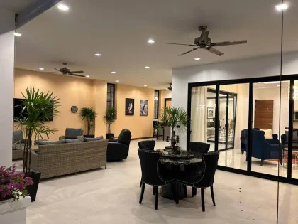 Luxus-Villa mit 7 Schlafzimmern in Laguna, Phuket zu vermieten