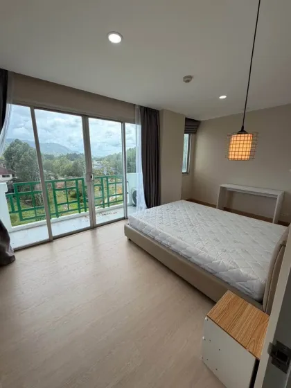 Condominio de 2 dormitorios en alquiler en The Point Phuket, Kathu
