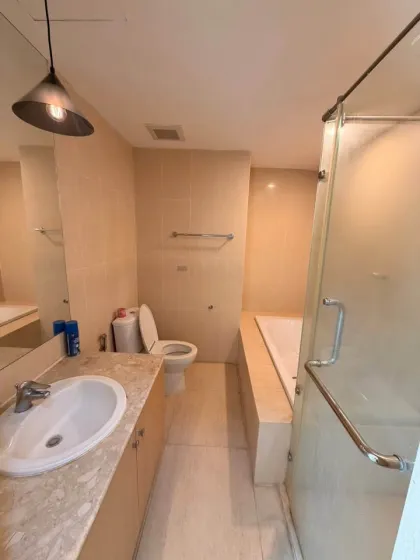Condominio de 2 dormitorios en alquiler en The Point Phuket, Kathu