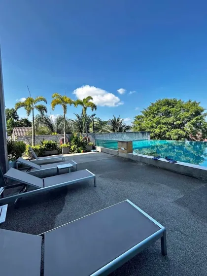 อพาร์ตเมนต์ 1 ห้องนอนให้เช่าที่ The Happy Place Condo ใกล้หาดในยาง