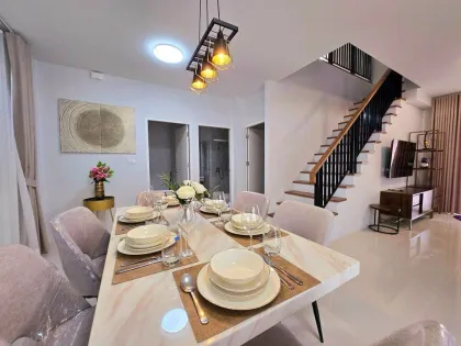 4-Schlafzimmer Familienhaus mit Seeblick in Kathu