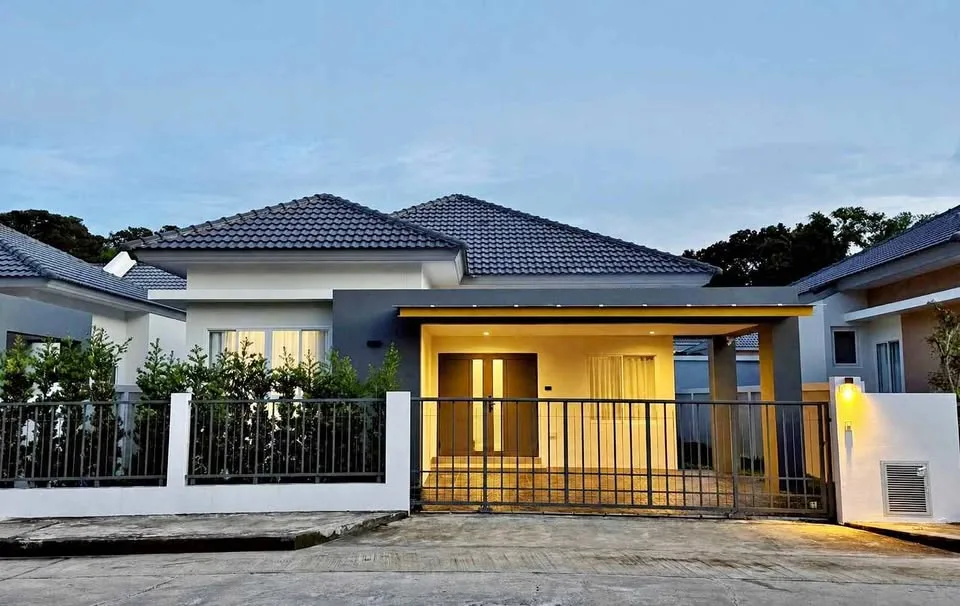 บ้านอัจฉริยะสมัยใหม่ 3 ห้องนอน 2 ห้องน้ำ ใกล้หาดในยาง