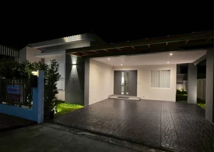 บ้านอัจฉริยะสมัยใหม่ 3 ห้องนอน 2 ห้องน้ำ ใกล้หาดในยาง