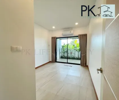 Современный дом с 3 спальнями в аренду рядом с Blue Tree Phuket