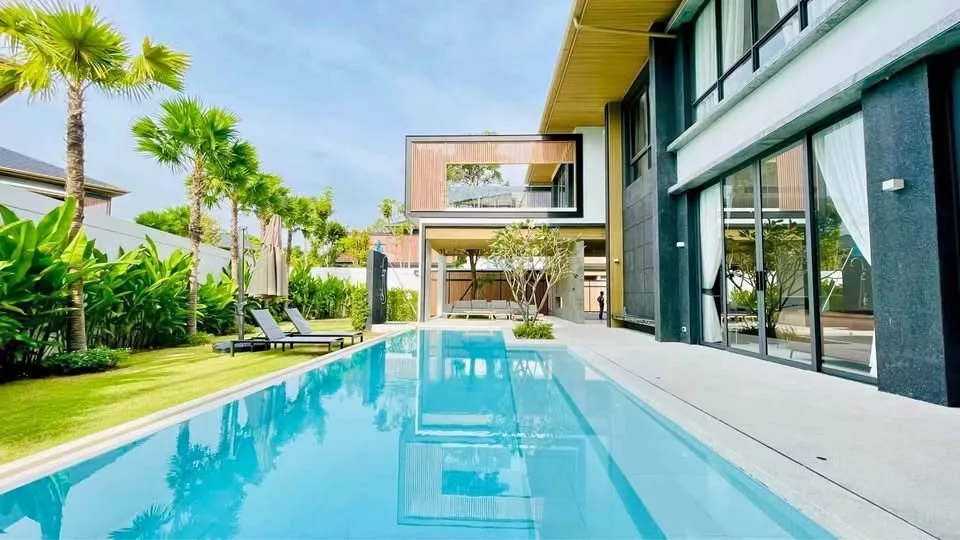 Luxuriöse Familienvilla in der Nähe der British International School Phuket
