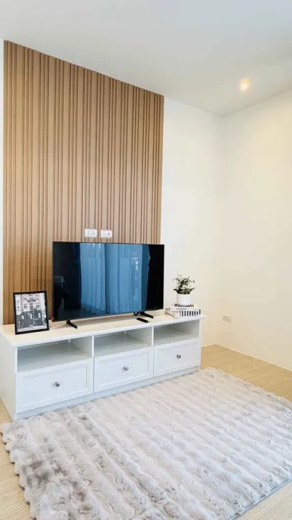 Moderner Loft-Doppelhaushälfte mit 2 Schlafzimmern & 3 Bädern zu vermieten
