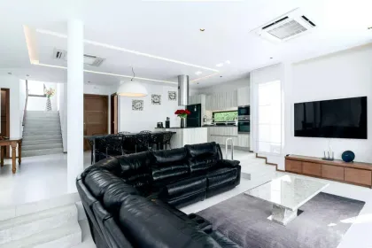 Moderne 3-Schlafzimmer Villa mit privatem Pool in Rawai