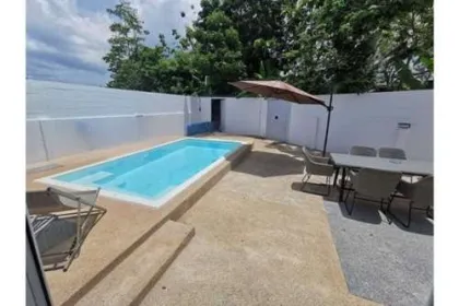 4-Schlafzimmer-Villa mit eigenem Pool zur Miete in Palai, Chalong