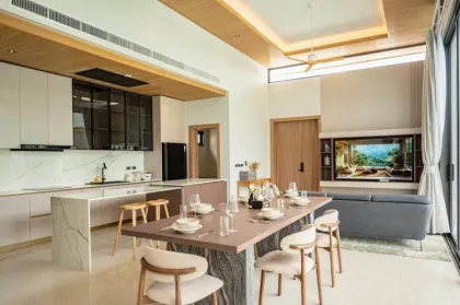 วิลล่าหรู 4 ห้องนอนที่ Mouana Residence Songkhun ชะลอน