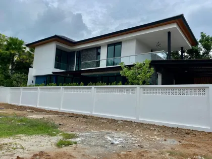 Private Poolvilla mit 3 Schlafzimmern und 4 Bädern zur Miete in Kathu