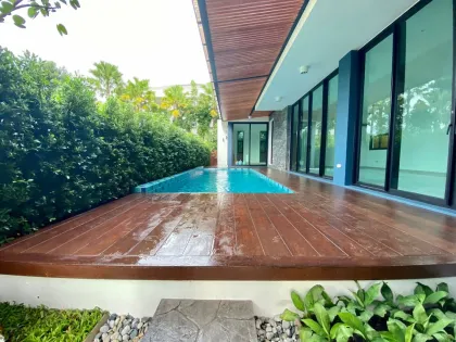 Private Poolvilla mit 3 Schlafzimmern und 4 Bädern zur Miete in Kathu