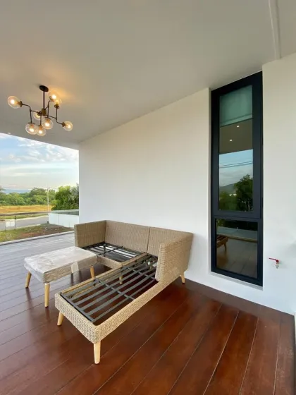Private Poolvilla mit 3 Schlafzimmern und 4 Bädern zur Miete in Kathu