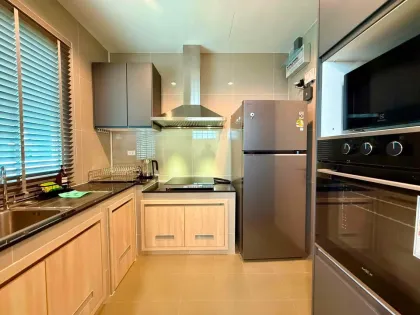Geräumige 3-Zimmer-Villa in der Nähe der British International School Phuket