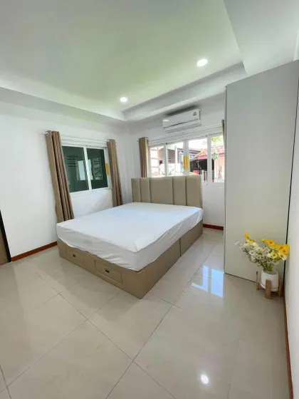 Amplia villa de 4 habitaciones en alquiler cerca de la cascada de Kathu
