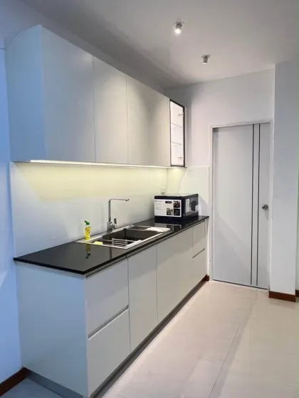 Amplia villa de 4 habitaciones en alquiler cerca de la cascada de Kathu