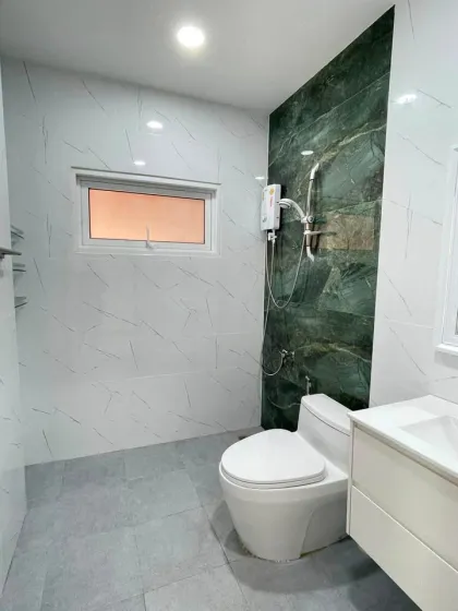 Amplia villa de 4 habitaciones en alquiler cerca de la cascada de Kathu